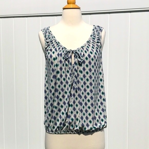 Max Studio White/Black/Blue Green Print Smocked Neckline Tank Top Size Medium - Picture 9 of 16